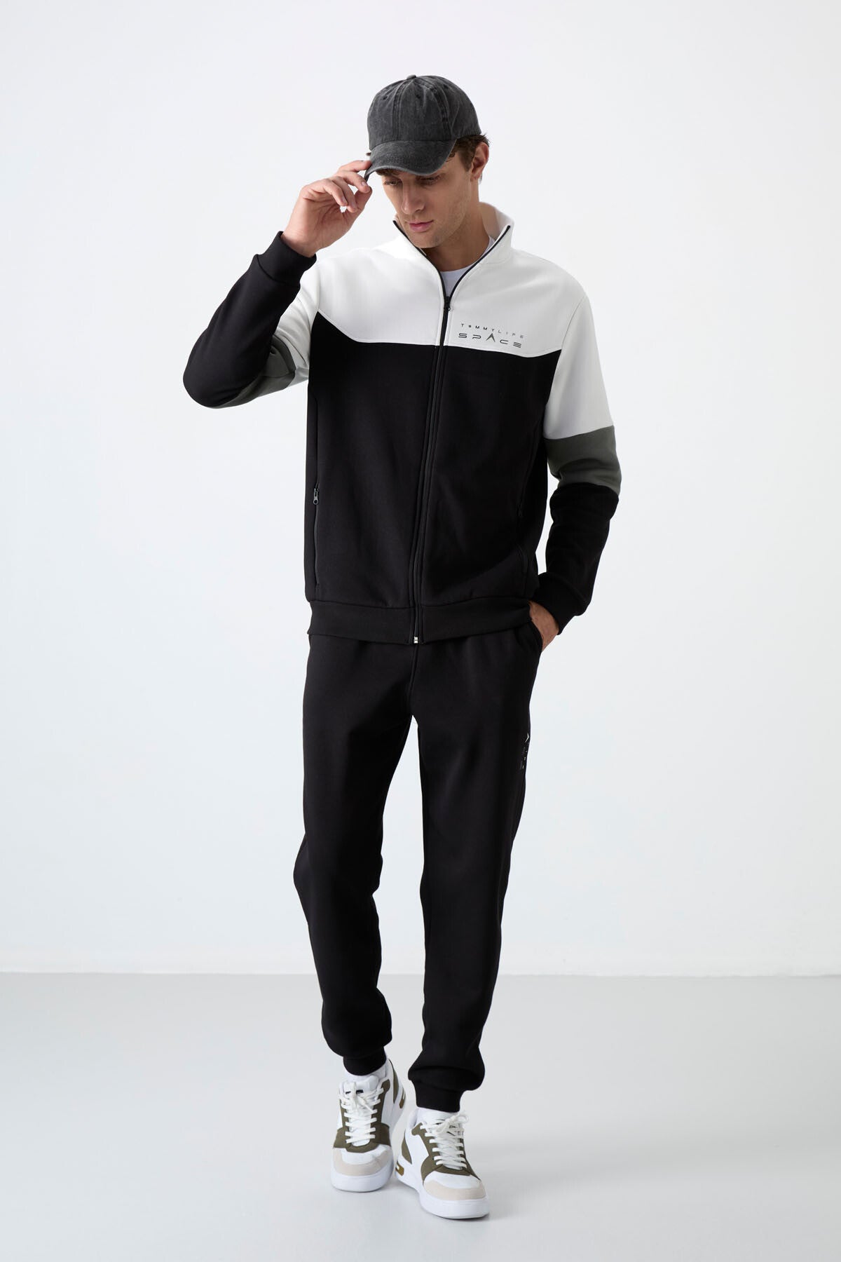 Black Upright Collar Color Gradient Fleece-Lined Men's Tracksuit Set - 85186