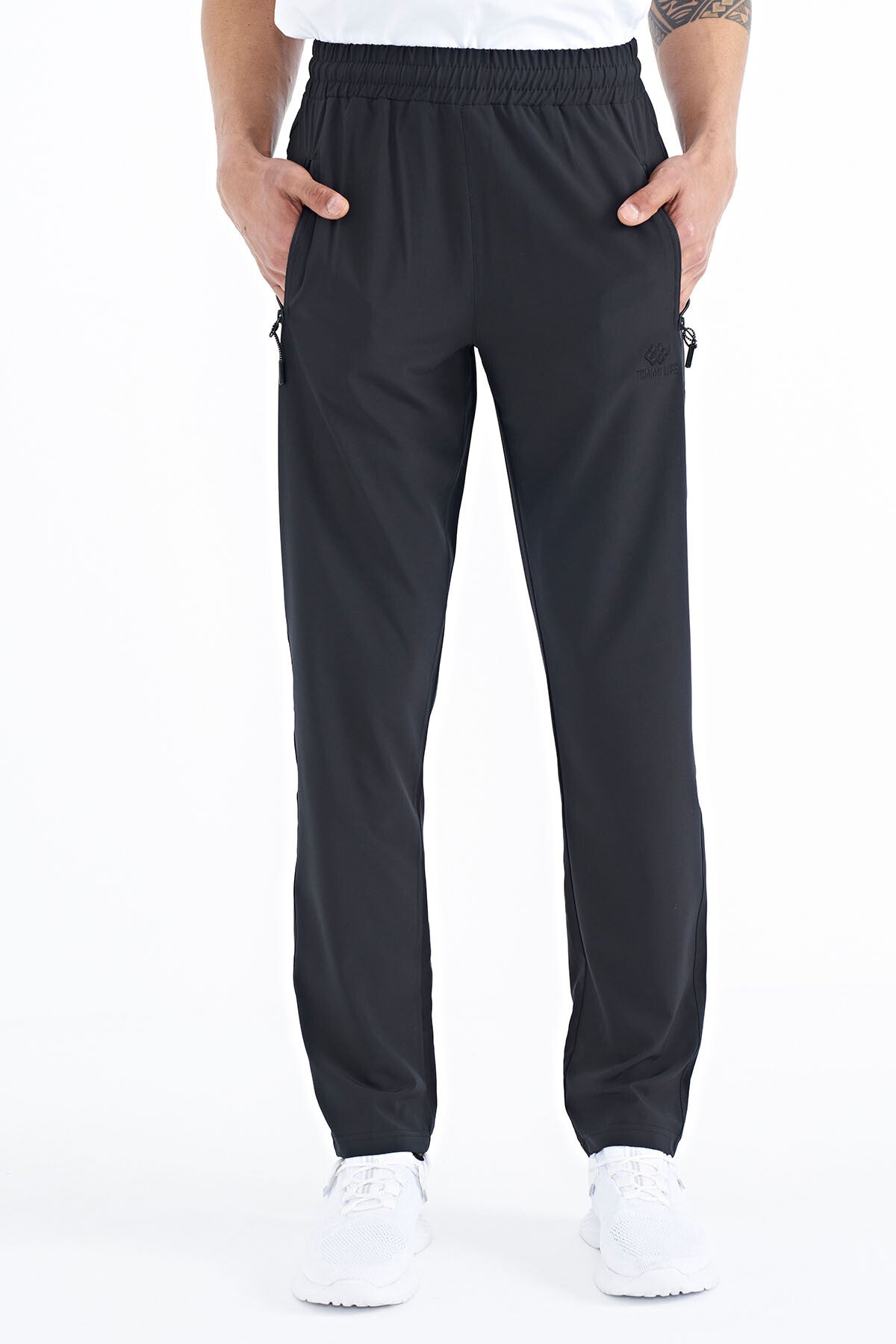 Black Men's Zippered Three-Pocket Standard Fit Classic Hem Tracksuit Bottom - 84768