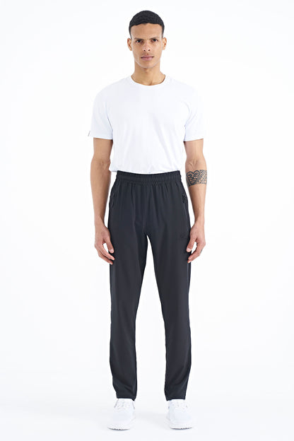 Black Men's Zippered Three-Pocket Standard Fit Classic Hem Tracksuit Bottom - 84768