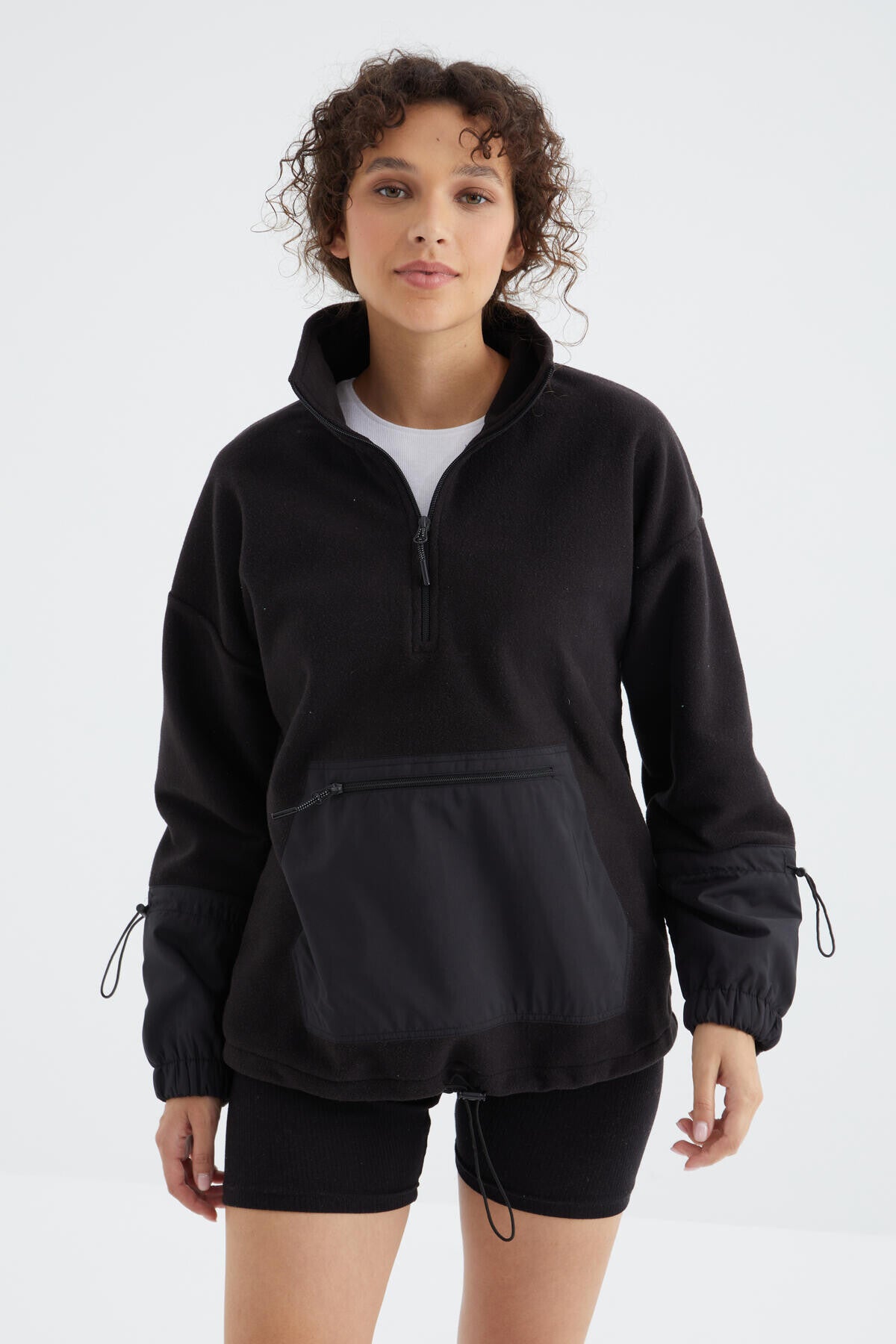 Oversize women's Polar Sweatshirt with a black skirt and a curly hem - 97238