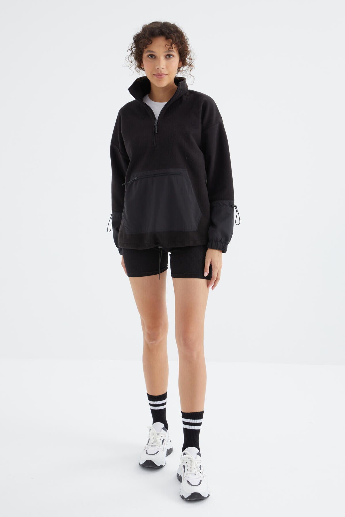 Oversize women's Polar Sweatshirt with a black skirt and a curly hem - 97238