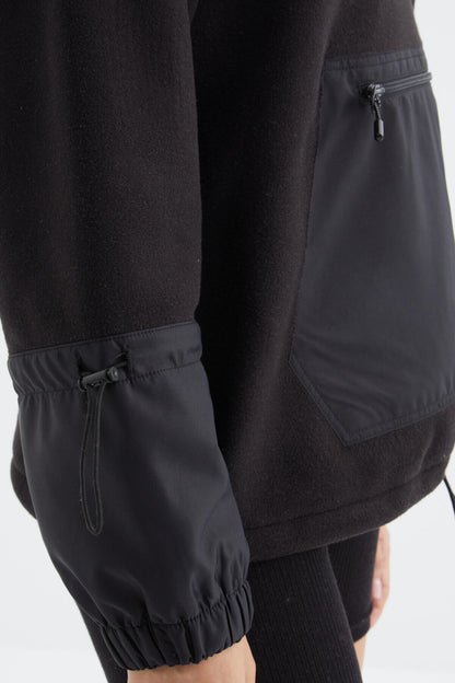 Oversize women's Polar Sweatshirt with a black skirt and a curly hem - 97238