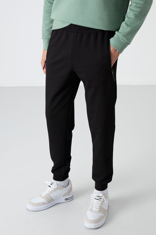 Black Zippered Pocket Standard Fit Jogger Men's Tracksuit Bottom - 84587