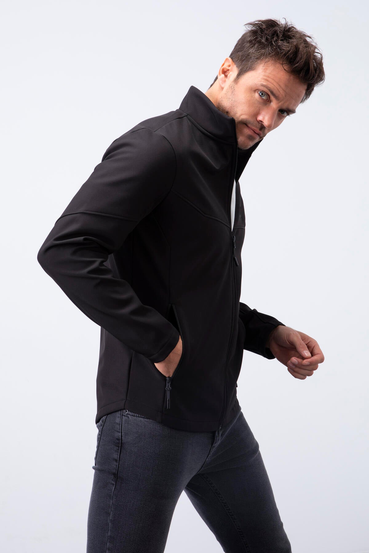 Black Zippered High Collar Water and Windproof Softshell Men's Jacket - 88050
