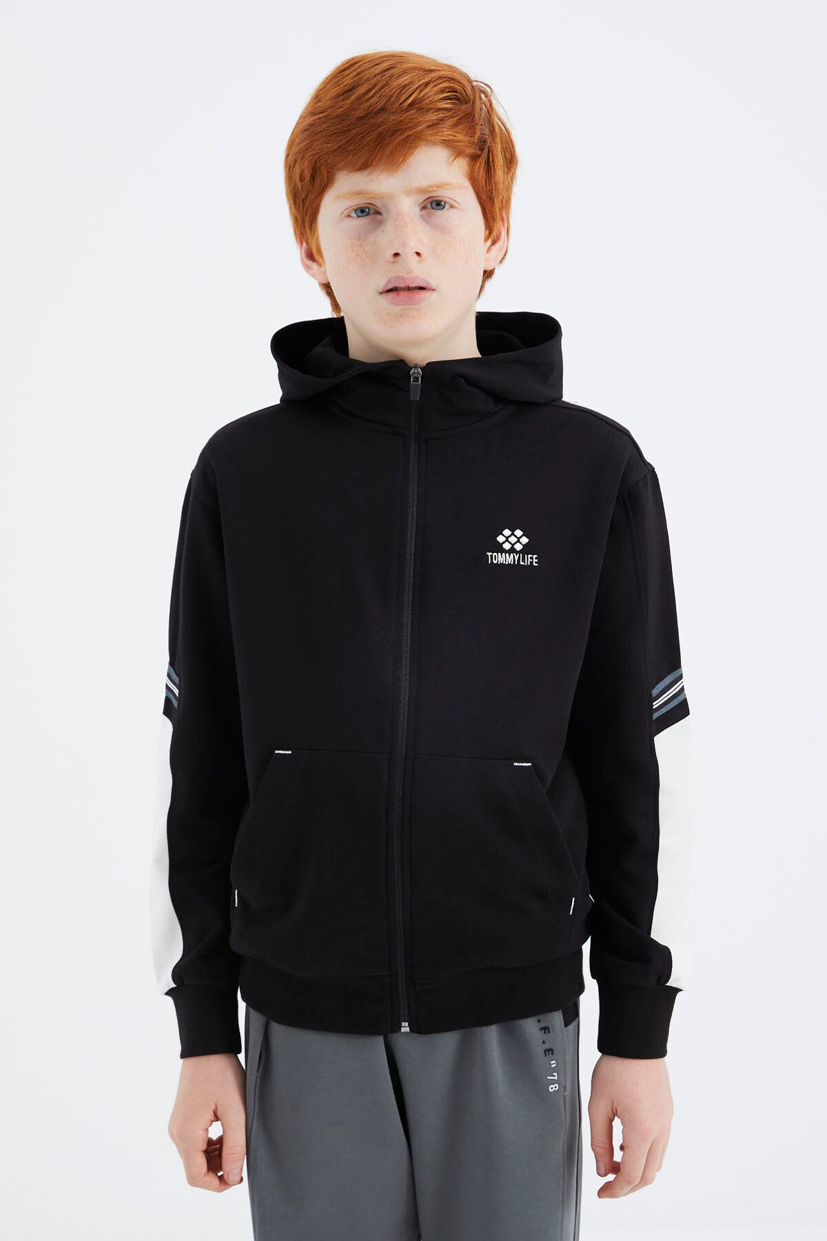 Black Zippered Boys' Sweatshirt - 11180
