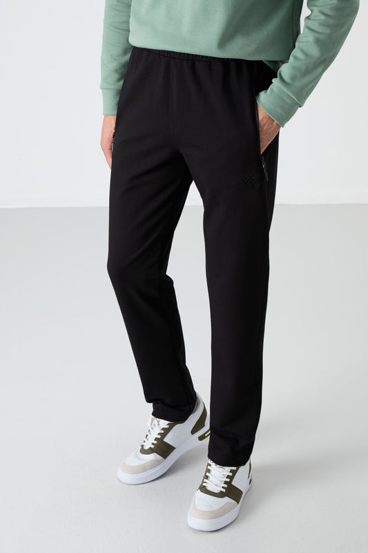 Black Zippered Three-Pocket Slim Fit Classic Hem Men's Tracksuit Bottom - 84671