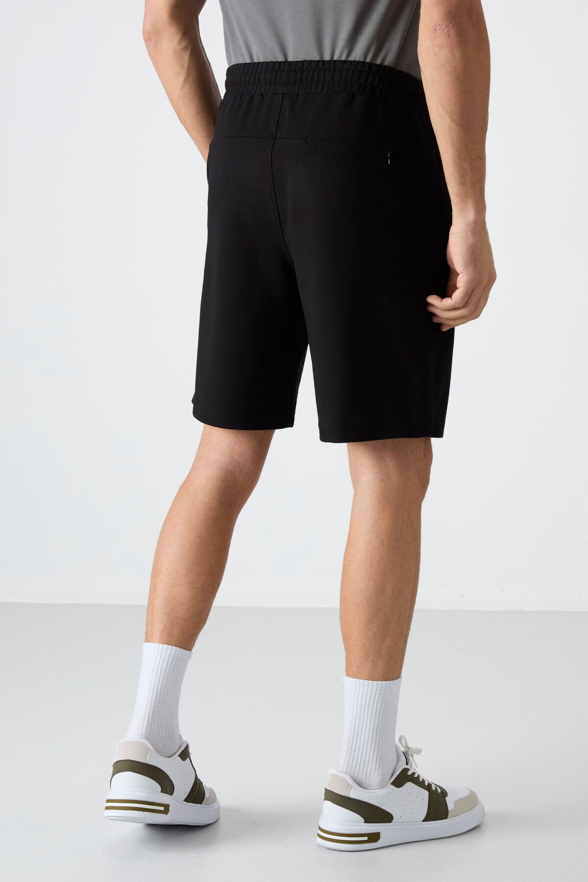 Black Hidden Zipper Back Pocket Laced Standard Fit Men's Shorts - 81136
