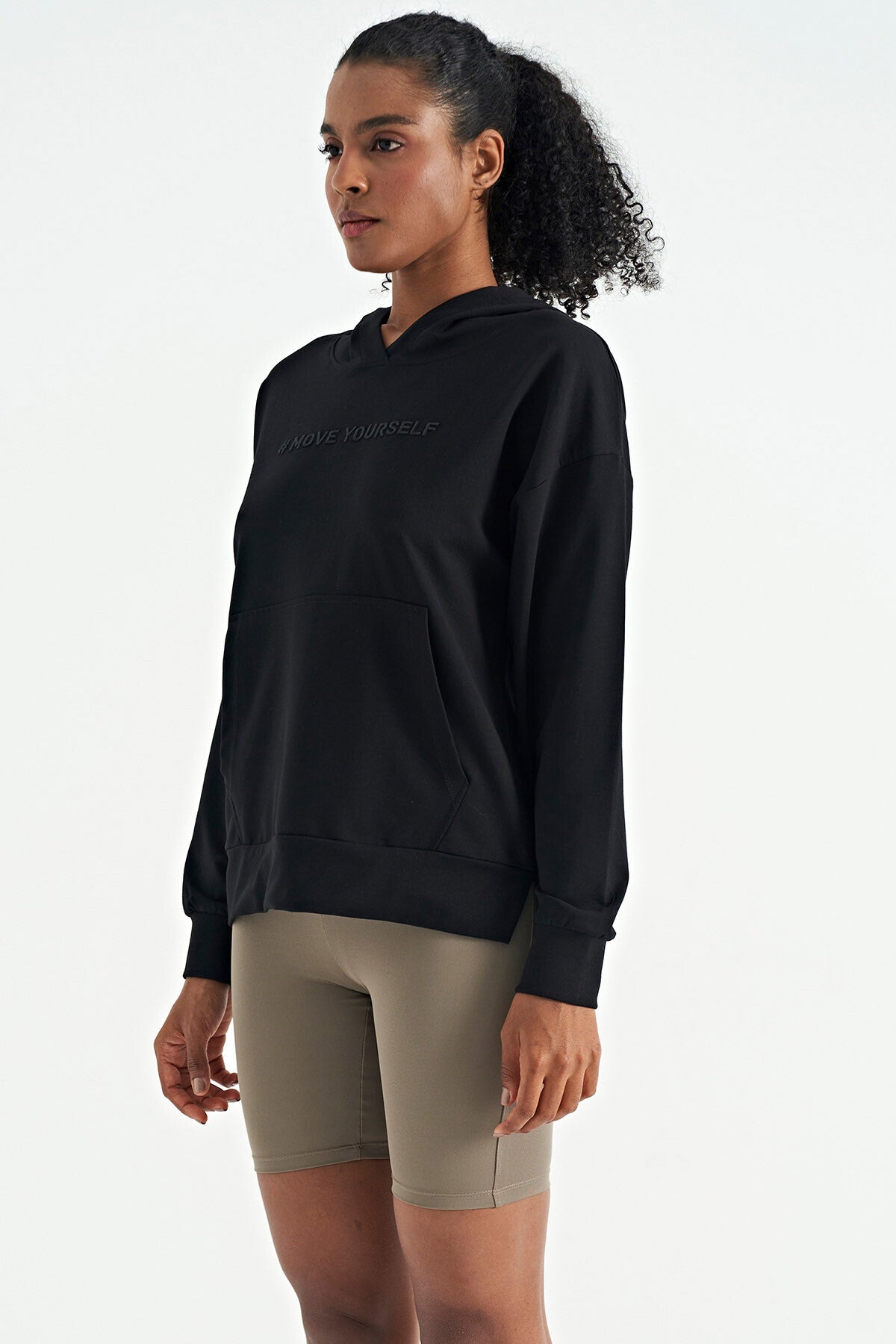 Black Women's Hooded Kangaroo Pocket Oversize Sweatshirt - 97161