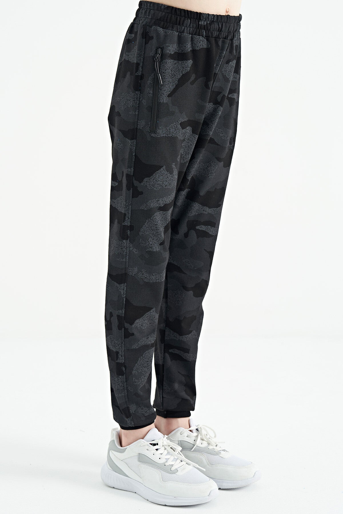 Black Camouflage Camouflage Print Detailed Standard Cut Jogger Boys Tracksuit Bottom - 11096