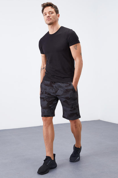 Black Camouflage Camouflage Pattern Pocketed Standard Fit Men's Shorts - 81126