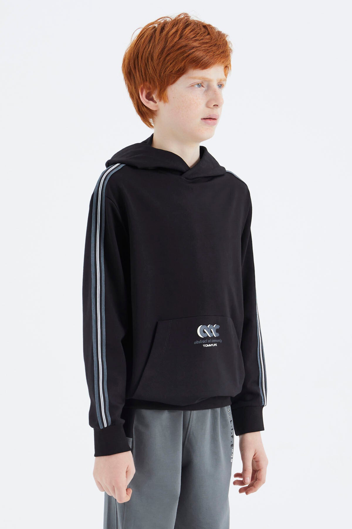 Black Kangaroo Print Boys' Sweatshirt - 11176