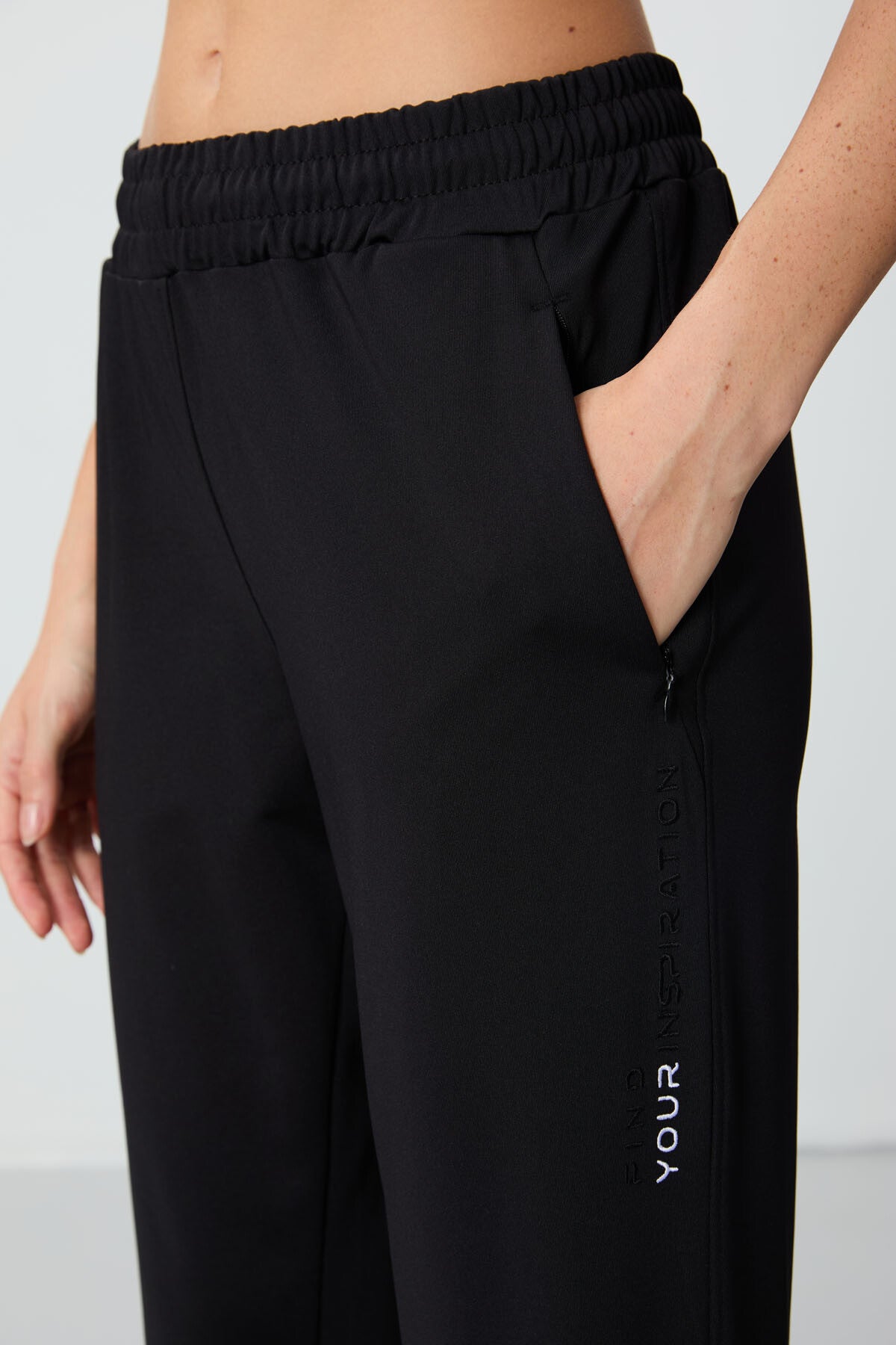 Black Hooded Hidden Pocket Detailed Standard Fit Women's Tracksuit Set - 95306