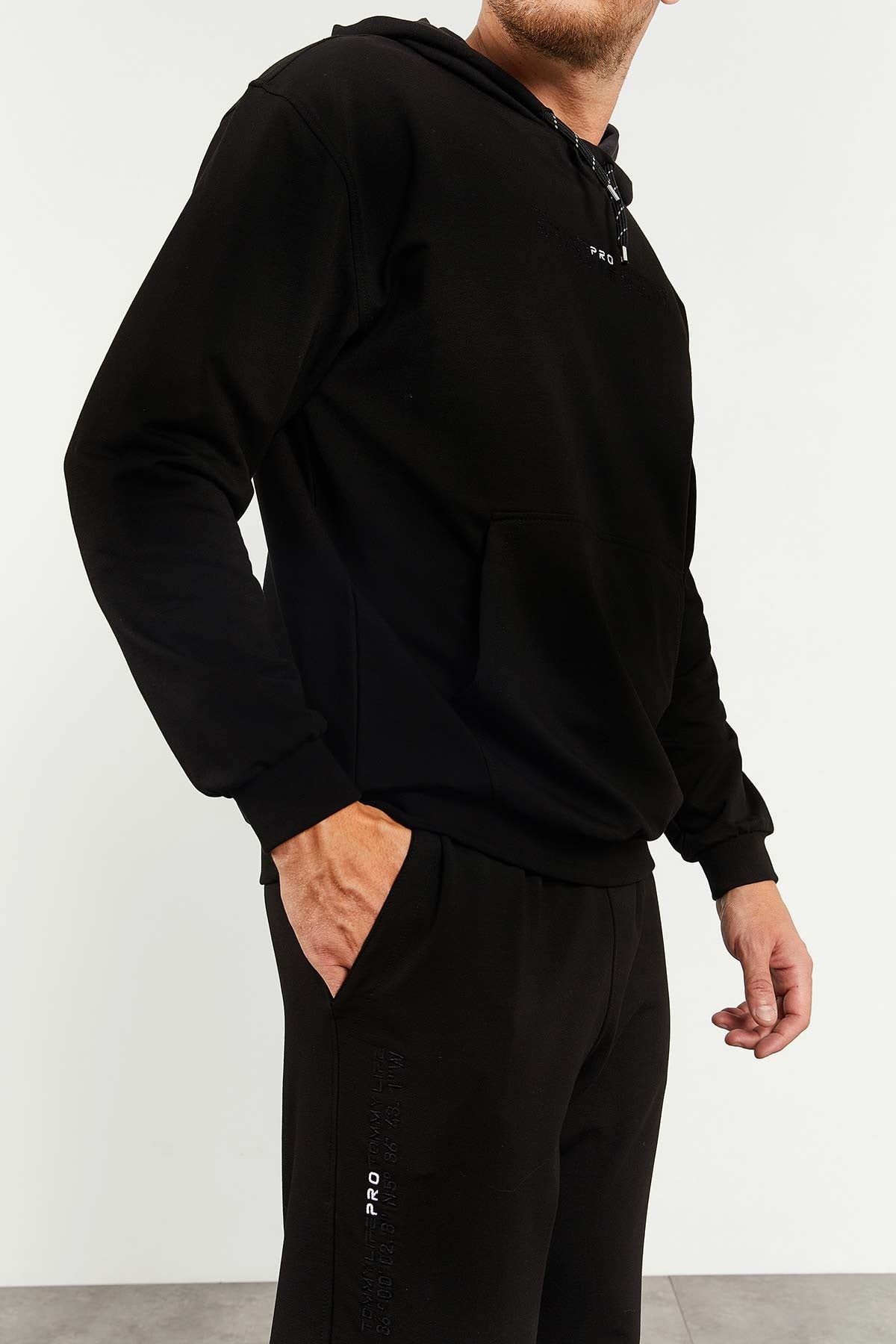 Black Hooded Kangaroo Pocket Elastic Cuff Men's Oversize Tracksuit Set - 85117