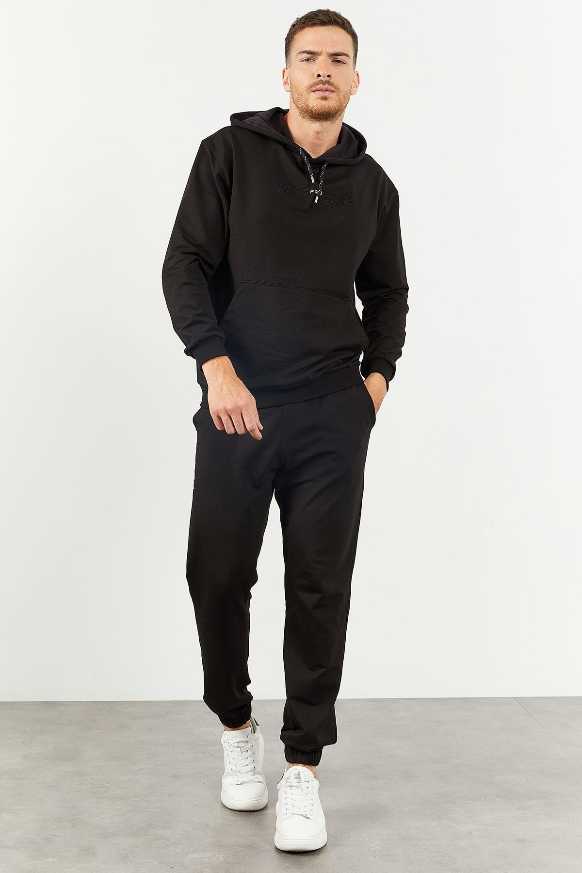 Black Hooded Kangaroo Pocket Elastic Cuff Men's Oversize Tracksuit Set - 85117