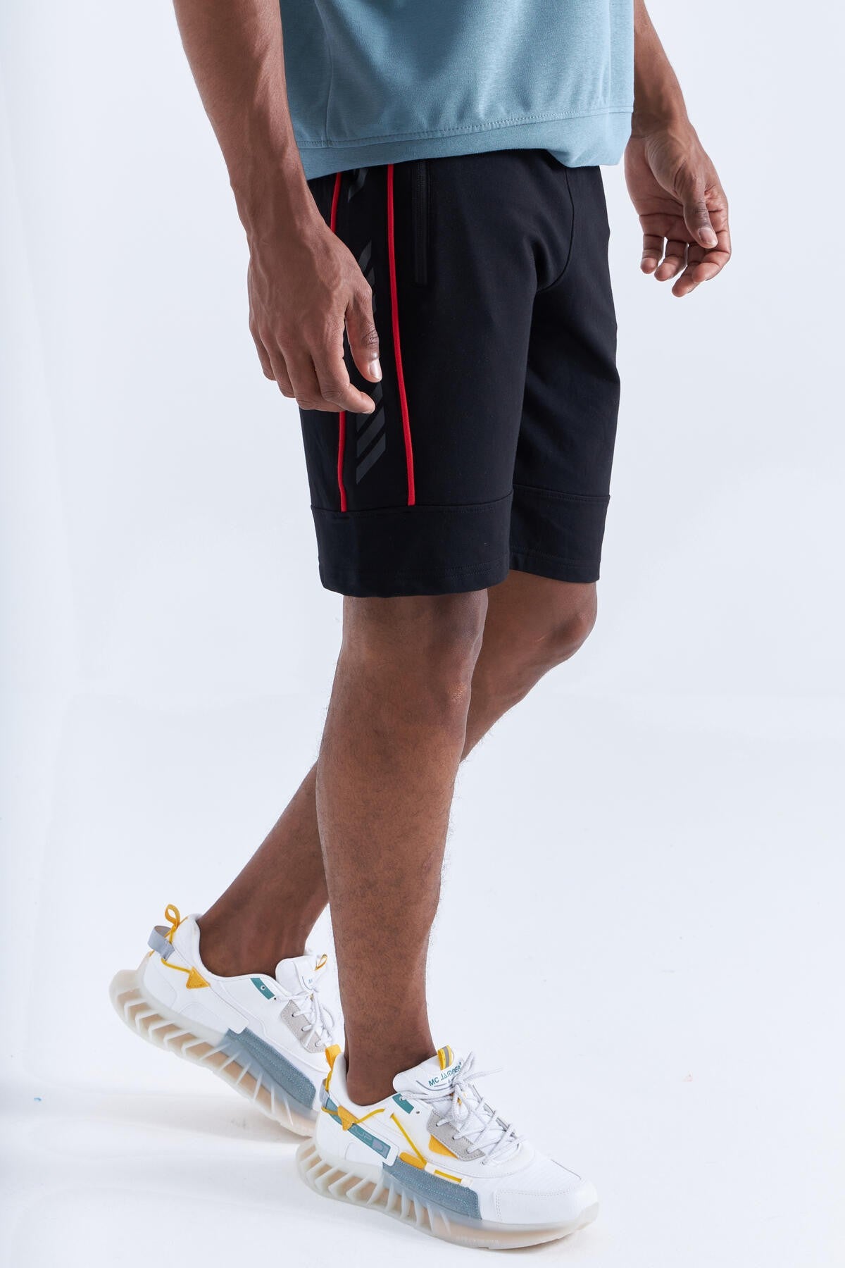 Black - Red Side Striped Standard Fit Men's Shorts - 81148