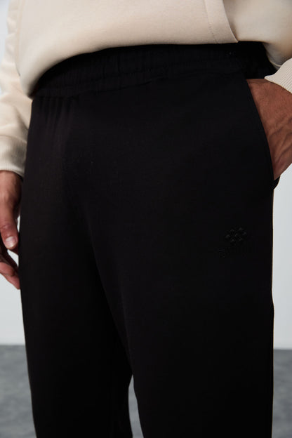 Black Classic Pocket Standard Fit Cuffed Men's Tracksuit Bottom - 84652