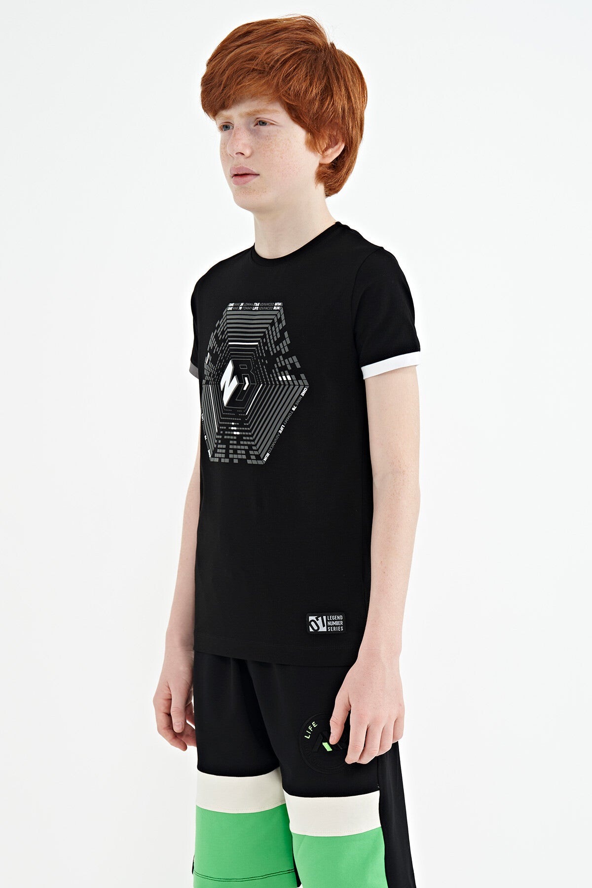 Black Cuff Detailed Printed Standard Fit Boys T-Shirt - 11156