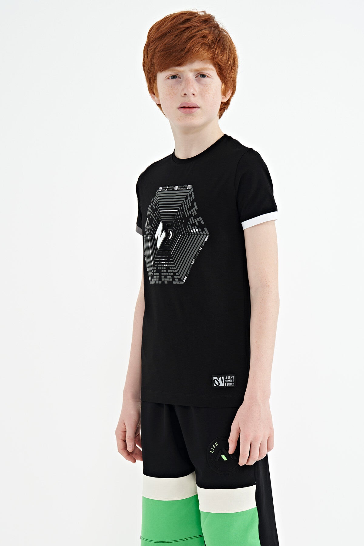 Black Cuff Detailed Printed Standard Fit Boys T-Shirt - 11156