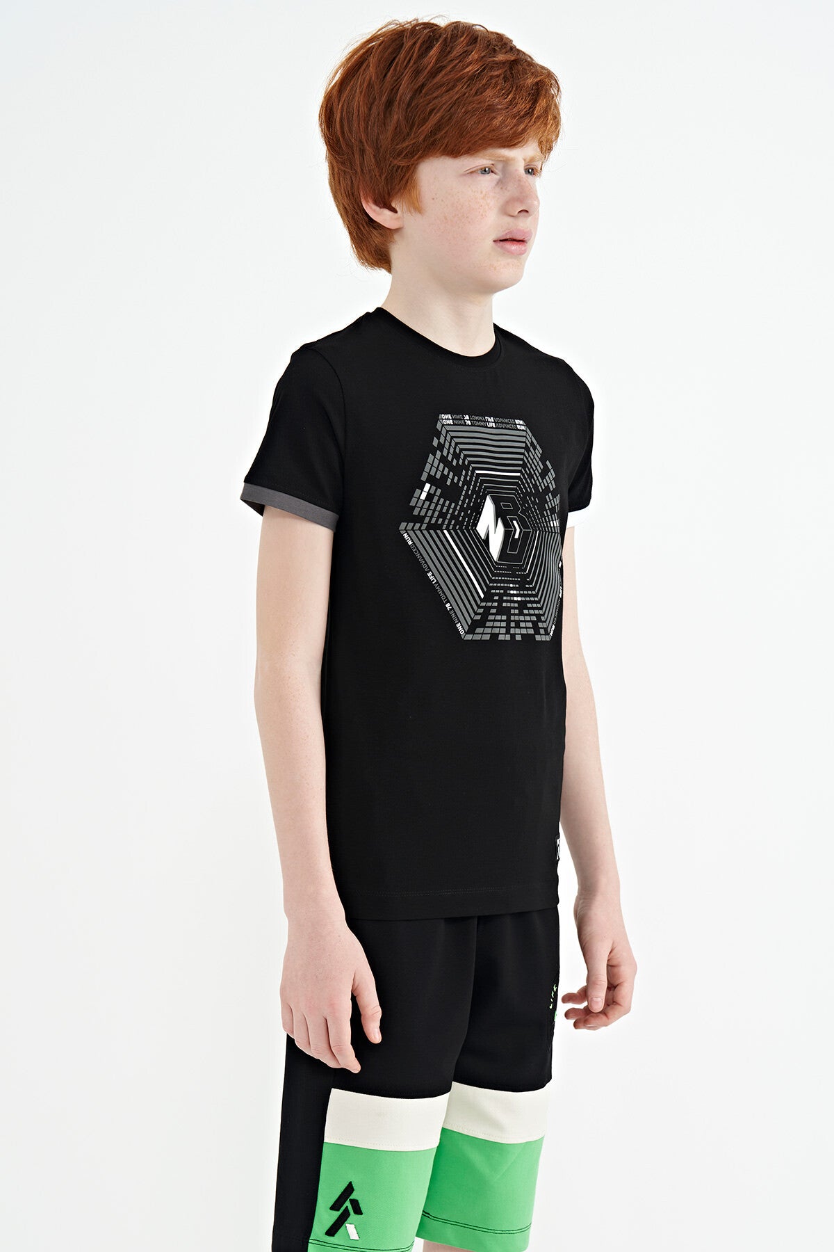 Black Cuff Detailed Printed Standard Fit Boys T-Shirt - 11156