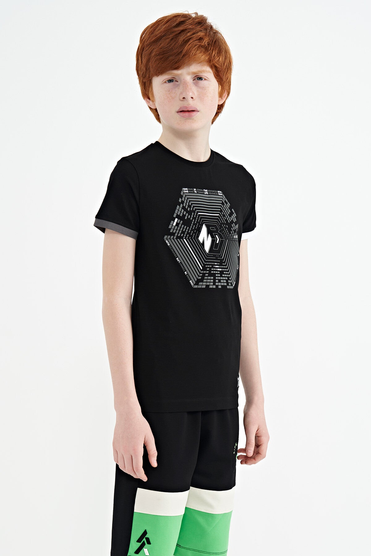Black Cuff Detailed Printed Standard Fit Boys T-Shirt - 11156