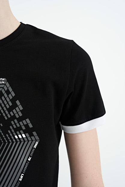 Black Cuff Detailed Printed Standard Fit Boys T-Shirt - 11156