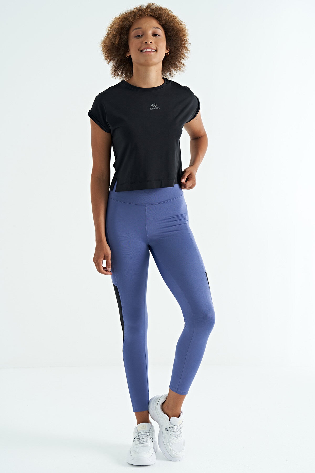 Black Logo Printed O Collar Low Sleeve Oversize Women's Crop T-Shirt - 97262
