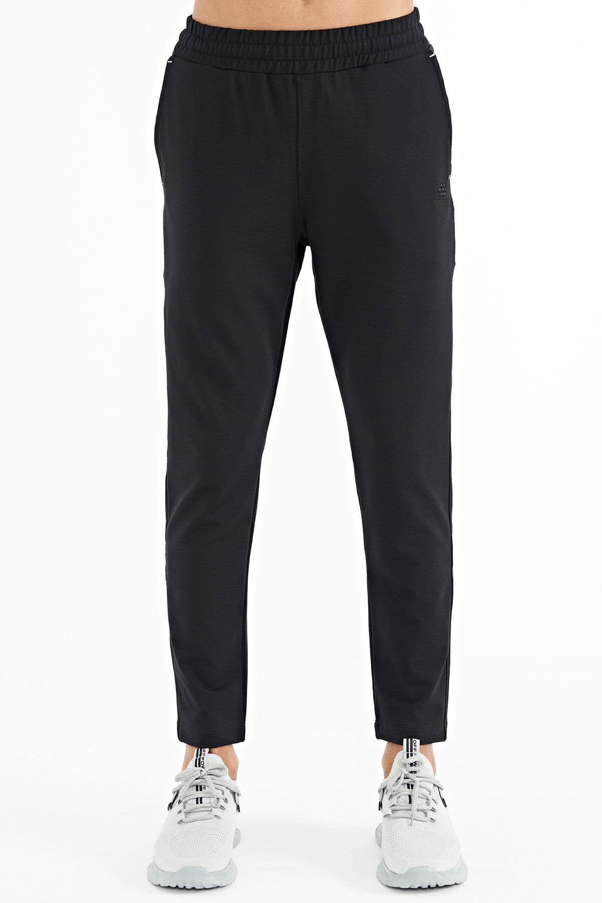 Black Logo Embroidered Detailed Side Pocket Standard Fit Men's Tracksuit Bottom - 84967