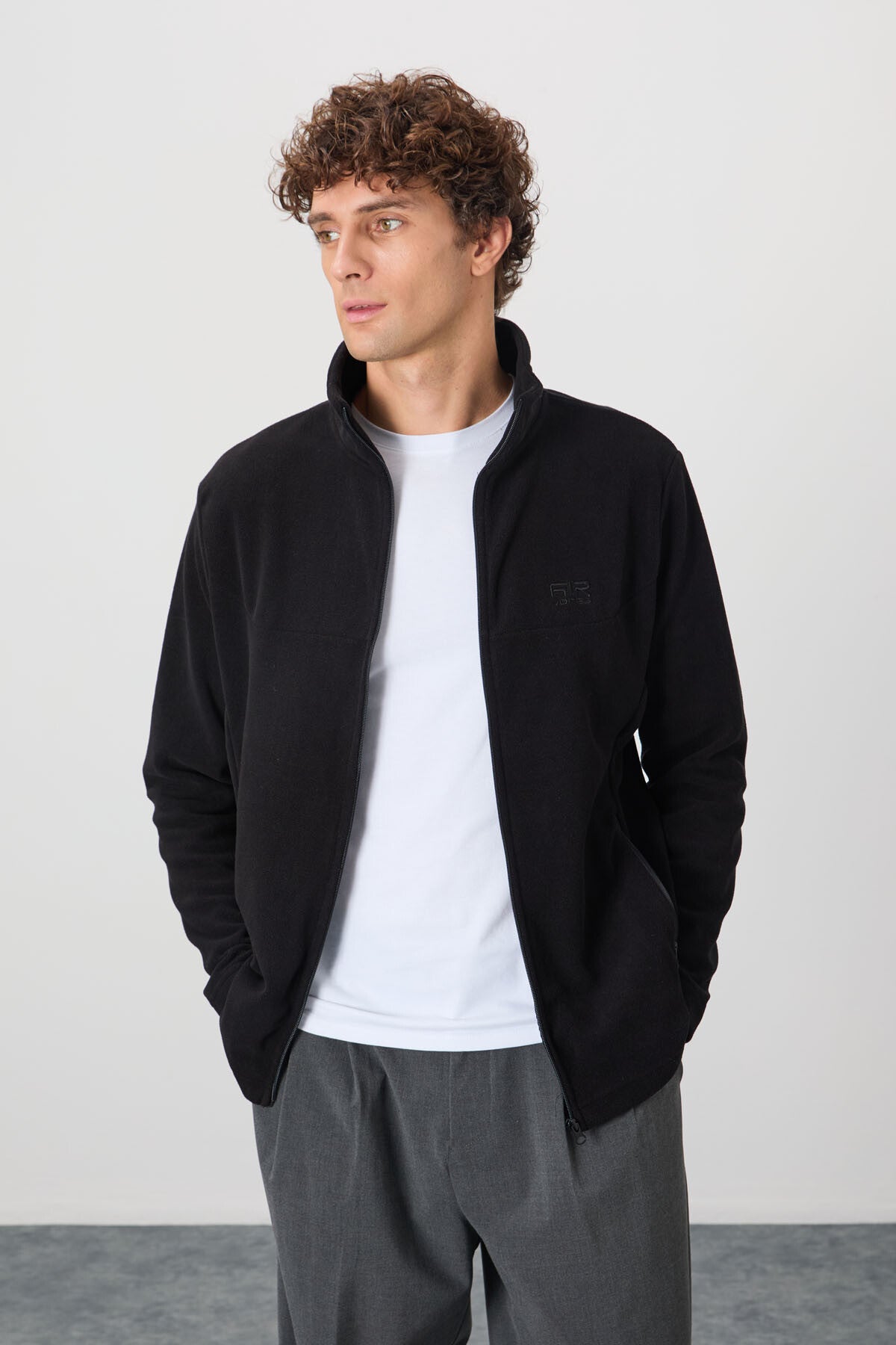 Hardy Black Standard Mold Polar Men's Sweatshirt - 88299