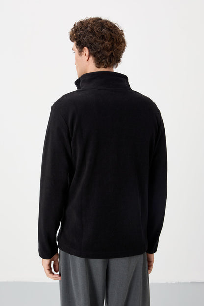 Hardy Black Standard Mold Polar Men's Sweatshirt - 88299
