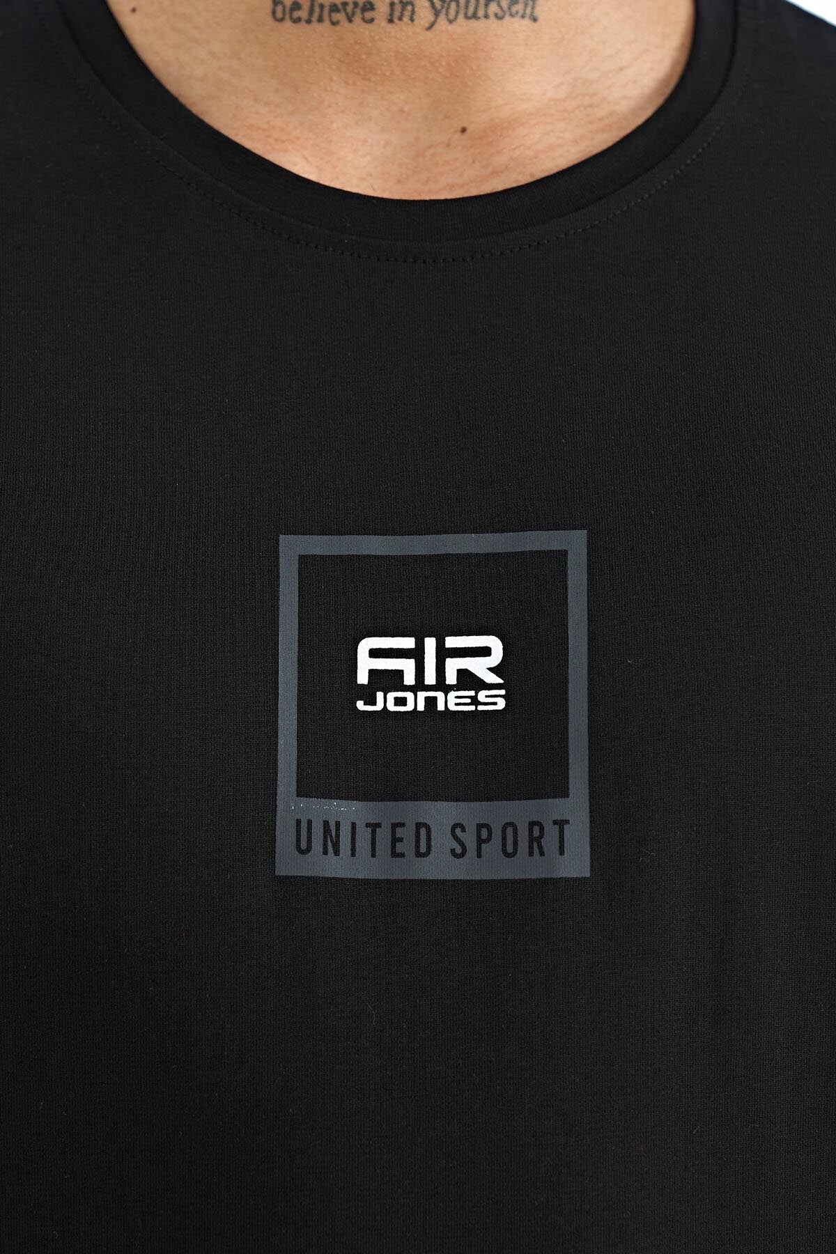 Adney Black O Collar Men's T-Shirt - 88230