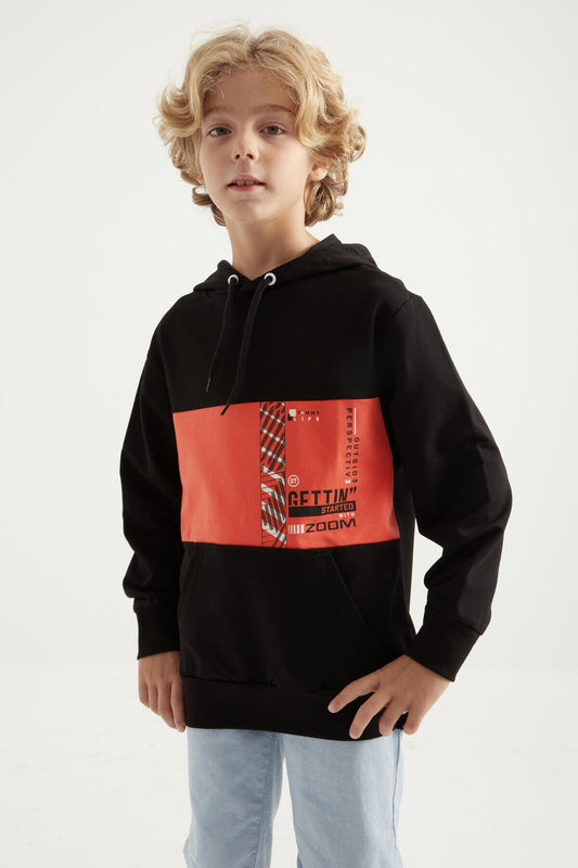 Black Embroidered Kangaroo Pocket Hooded Standard Fit Boys' Sweatshirt - 11010
