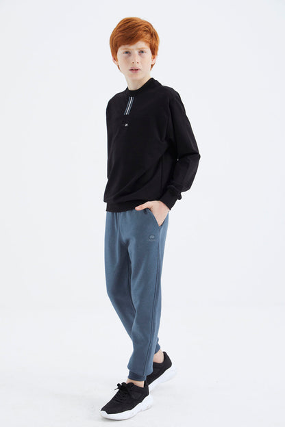 Black O Collar Boys' Sweatshirt - 11178