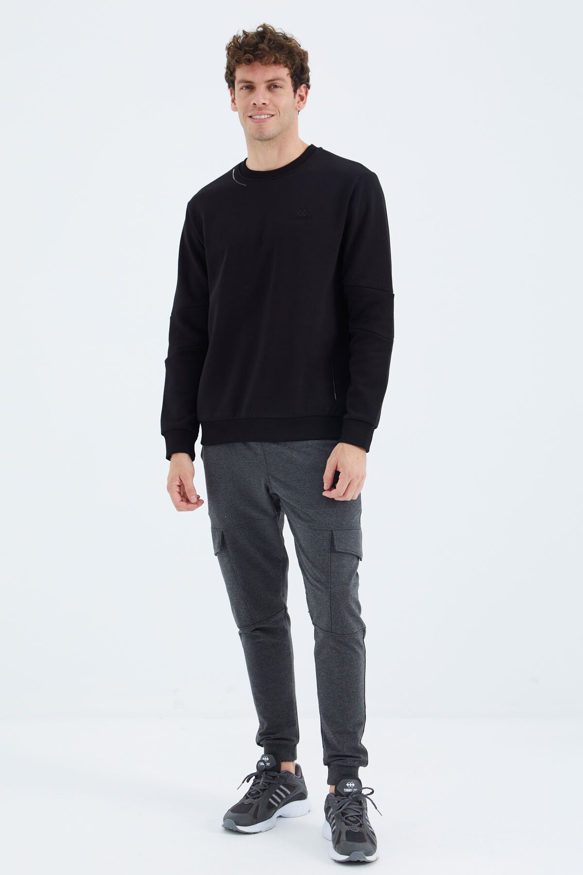 Black O Collar Neck Strip Detailed Basic Relax Fit Men's Sweatshirt - 88293