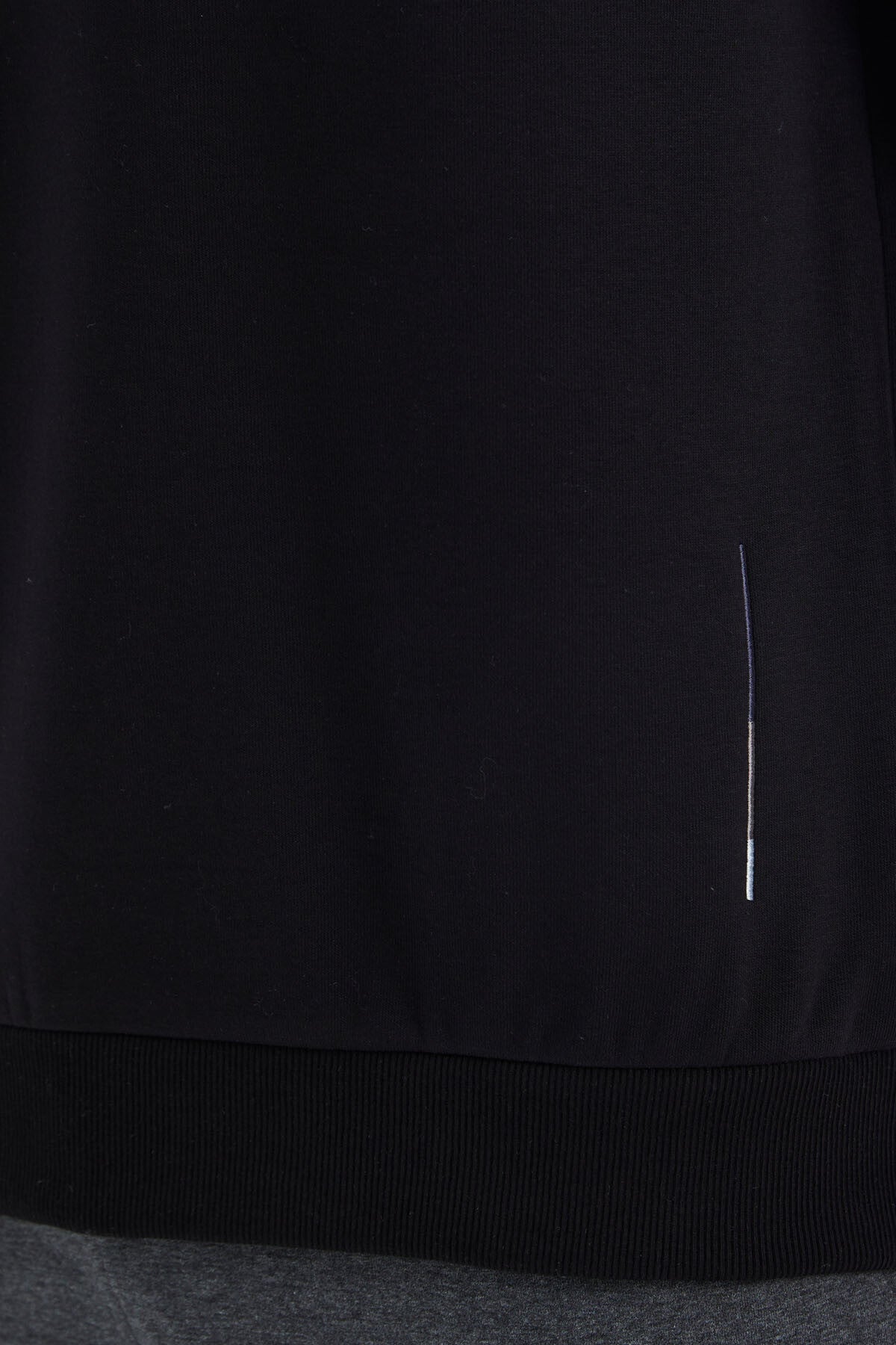 Black O Collar Neck Strip Detailed Basic Relax Fit Men's Sweatshirt - 88293