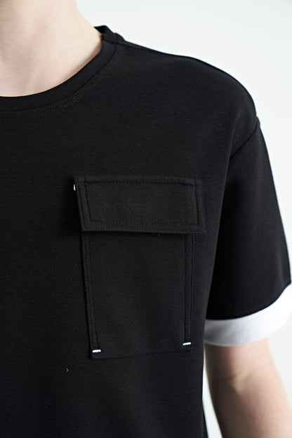 Black O Collar Oversize Pocket Detailed Boys T-Shirt - 11152