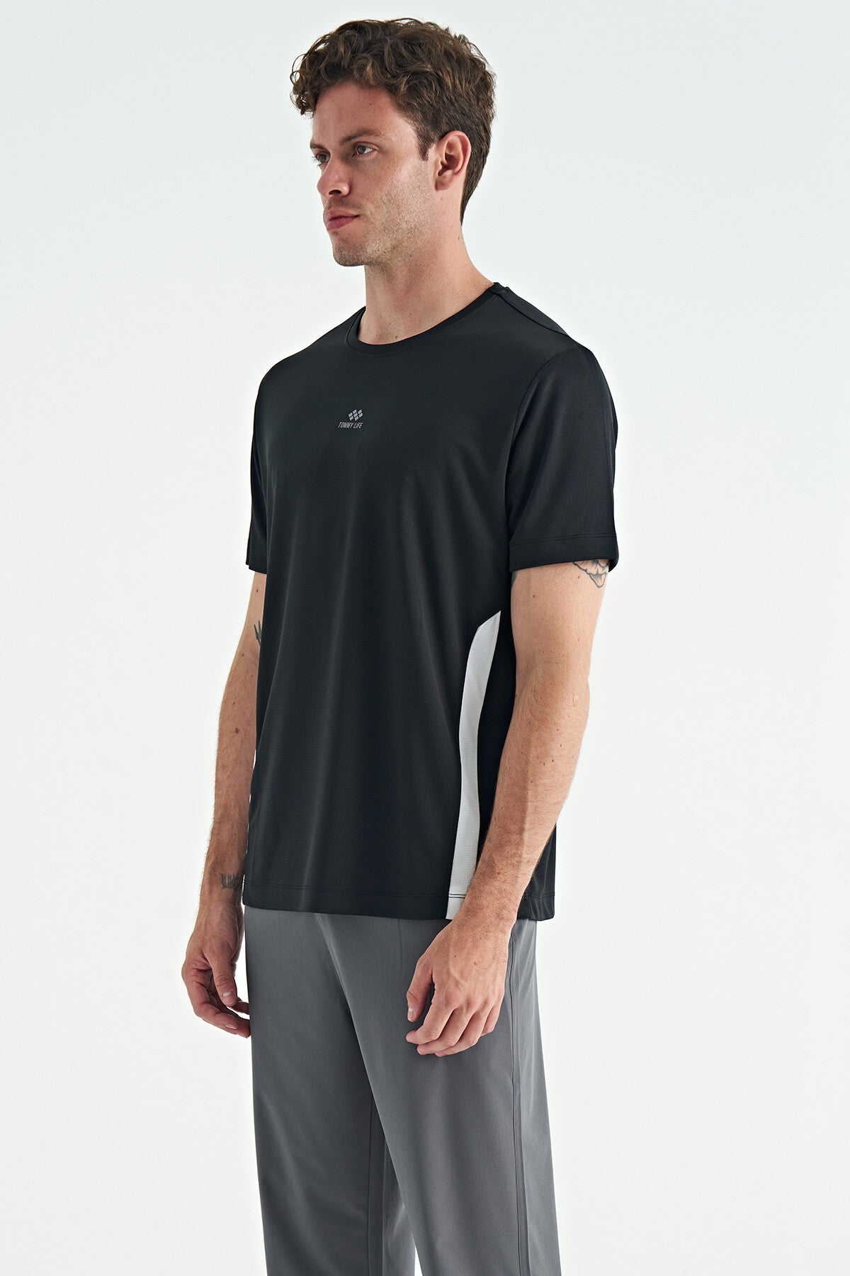 Black O-collar standard active sports men's T-shirt with a patterned collar - 88254