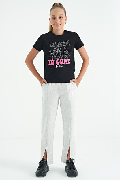 Black O Collar Print Comfort Fit Short Sleeve Cropped Girl's T-Shirt - 75118