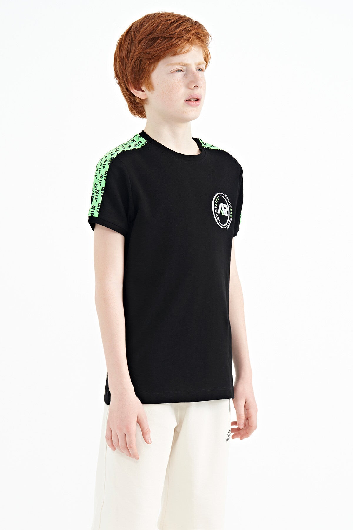 Black Shoulder Print Detailed Standard Fit O Collar Boys T-Shirt - 11121