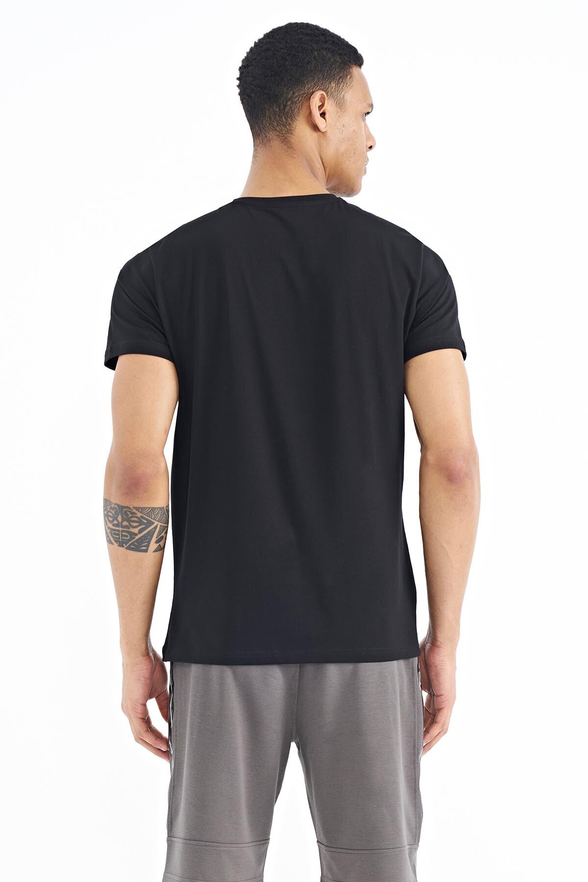 Frank Black Standard Fit Men's T-Shirt - 88219