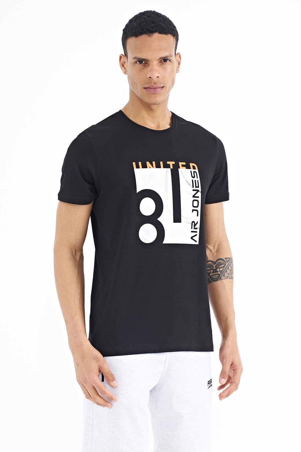 George Black Standard Fit Men's T-Shirt - 88220