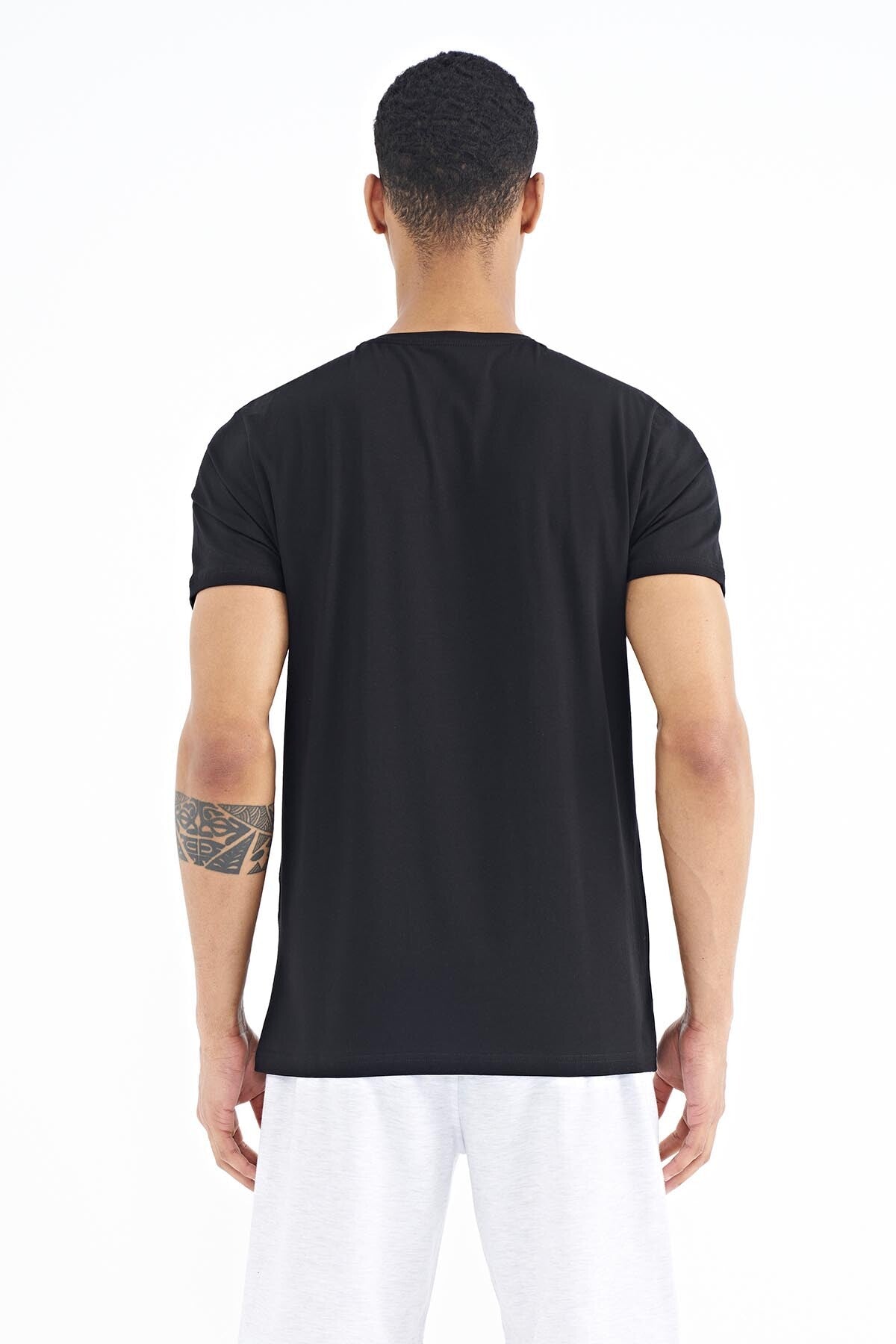 George Black Standard Fit Men's T-Shirt - 88220