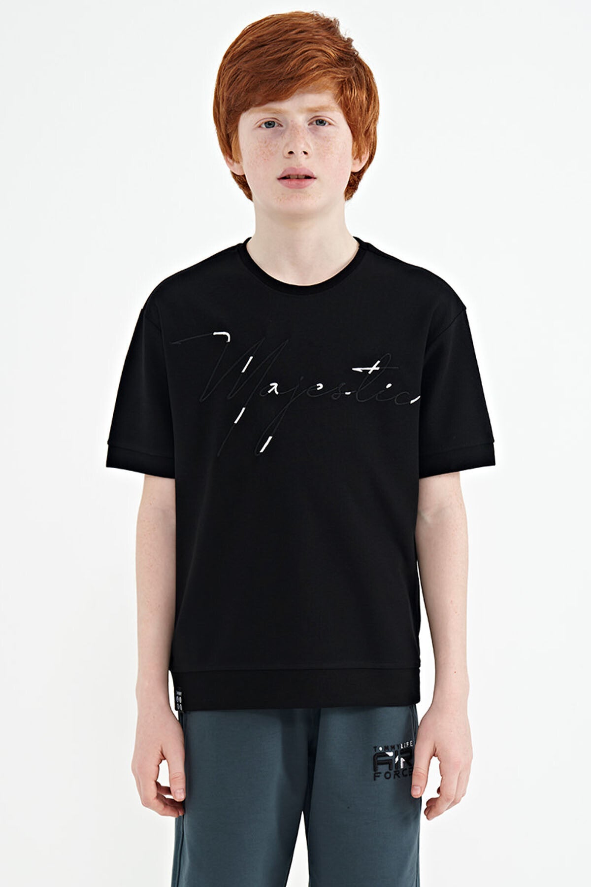 Black Front Embroidered O Collar Oversize Boys T-Shirt - 11147