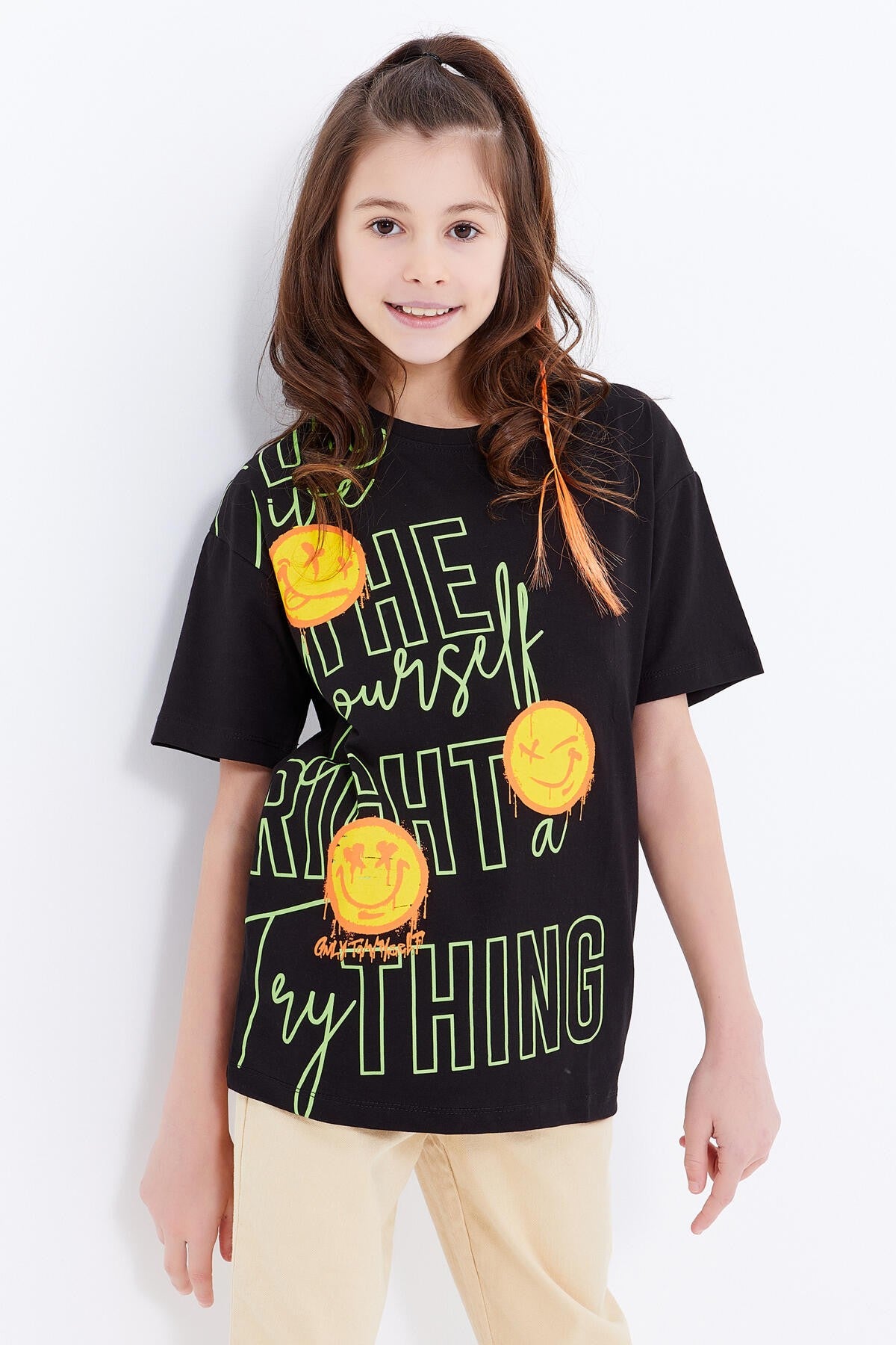 Black Oversize Emoji Print O Neck Drop Shoulder Girls' T-Shirt - 75042