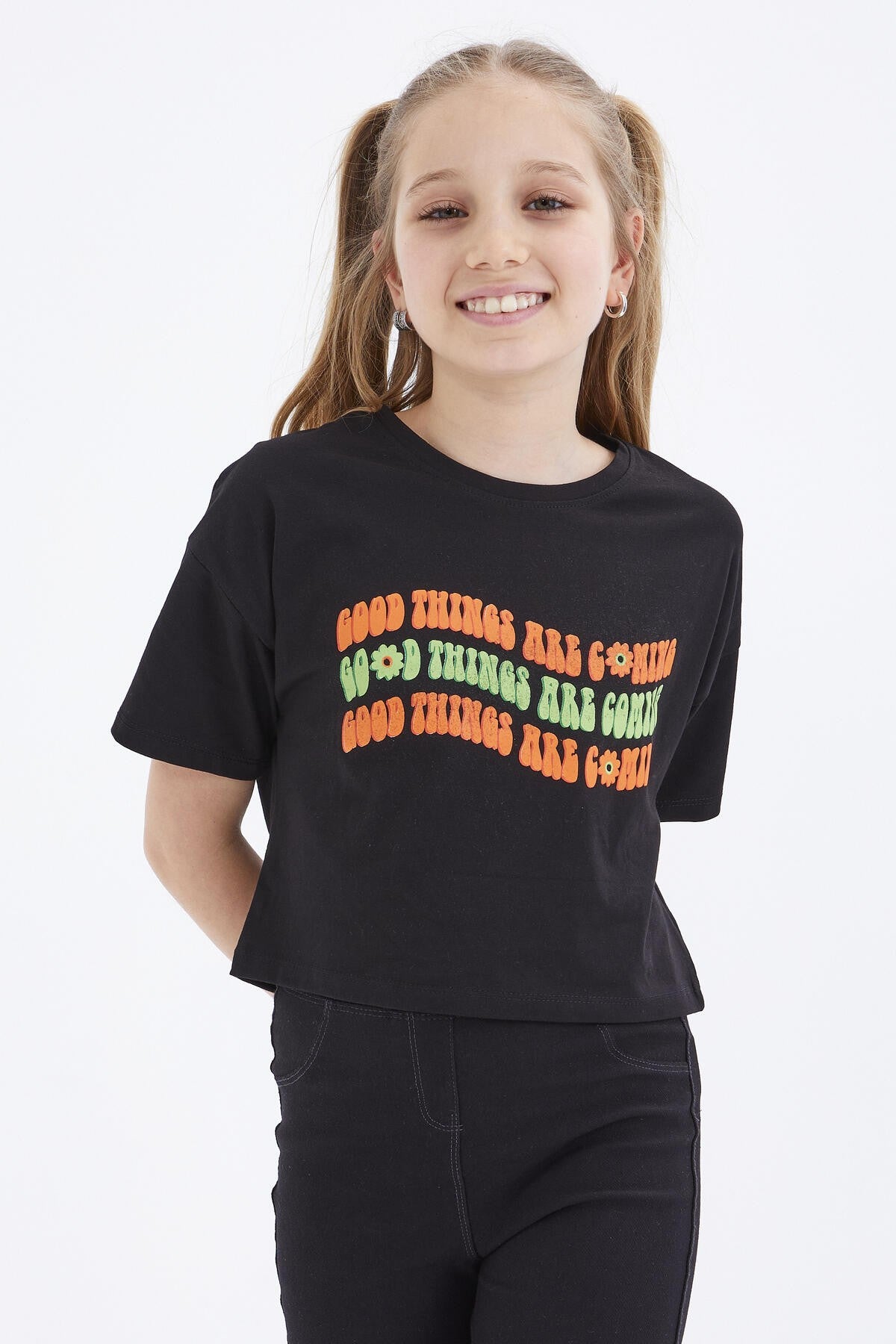 Black Oversize Colorful Print Drop Shoulder O Collar Girls Crop T-Shirt - 75038