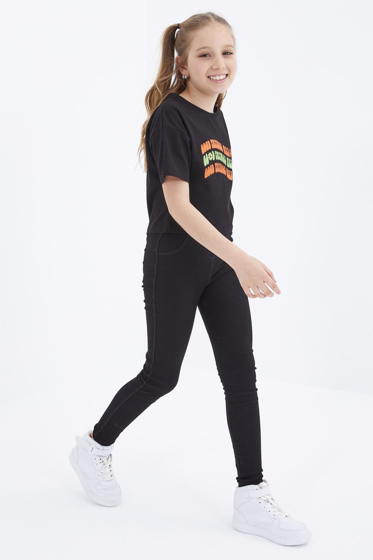 Black Oversize Colorful Print Drop Shoulder O Collar Girls Crop T-Shirt - 75038