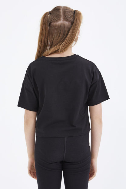 Black Oversize Colorful Print Drop Shoulder O Collar Girls Crop T-Shirt - 75038