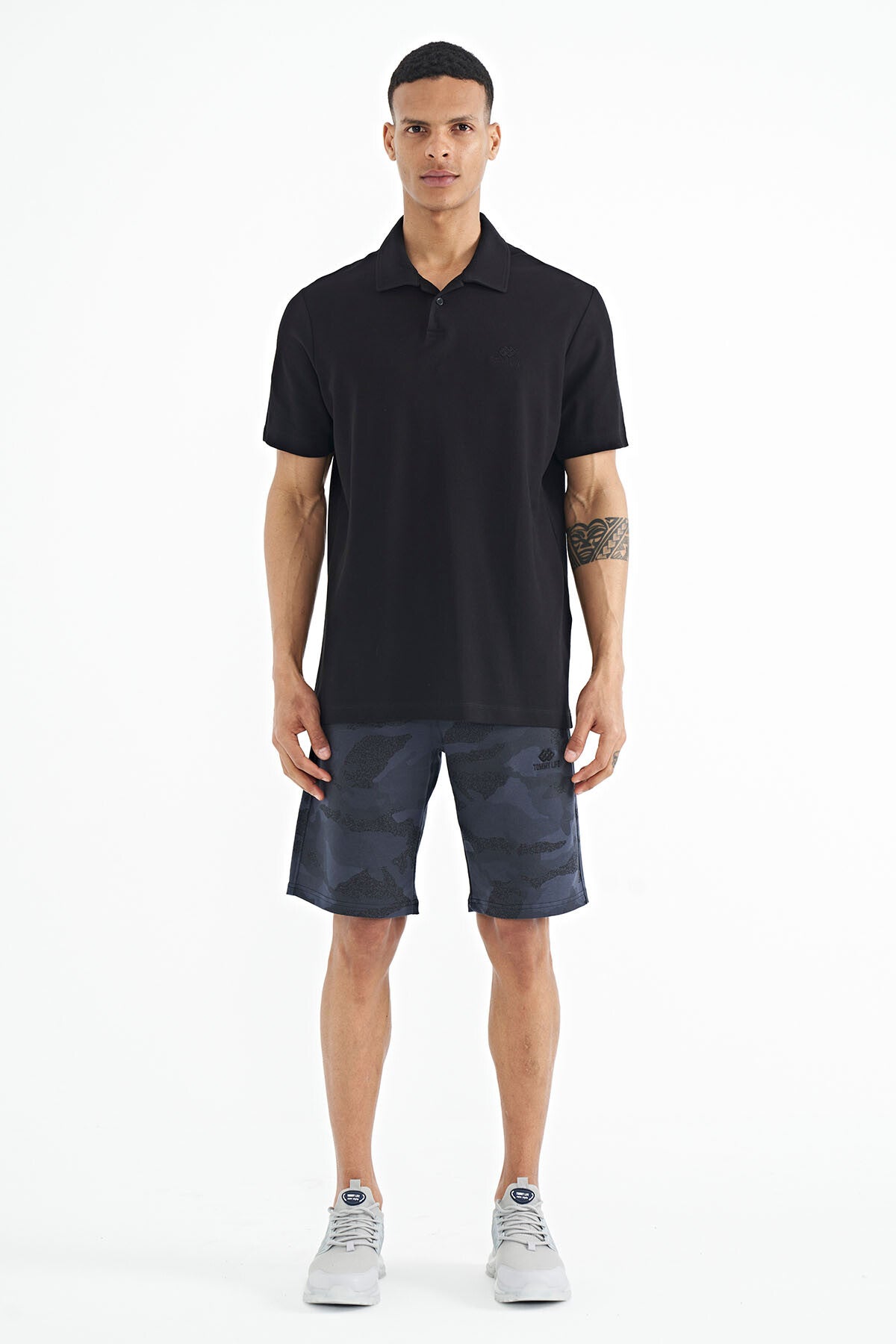 Black Polo Collar Embroidered Logo Standard Fit Men's T-shirt - 88237