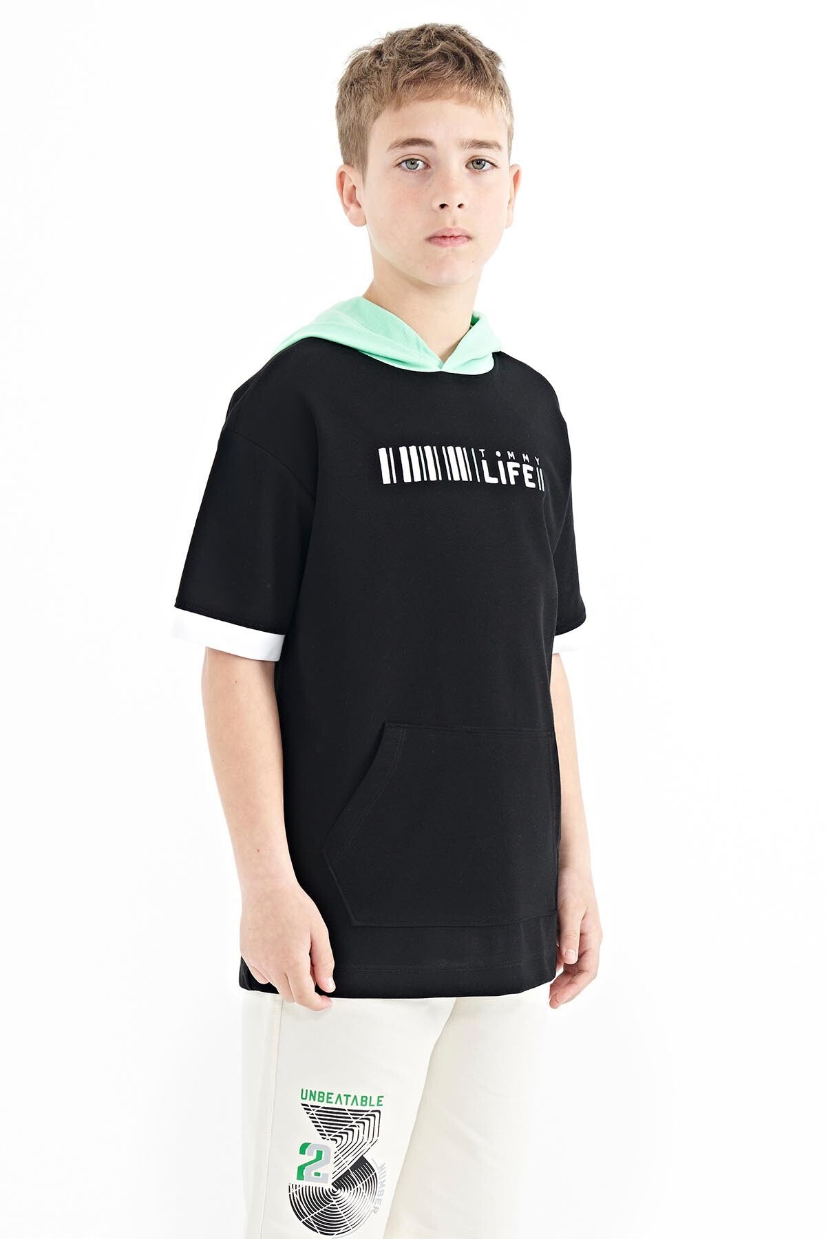 Black Color Block Hooded Kangaroo Pocket Oversize Boys T-Shirt - 11148