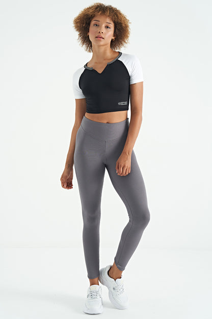 Black Color Block Logo Printed O Collar Slim Fit Women's Crop T-Shirt - 97270