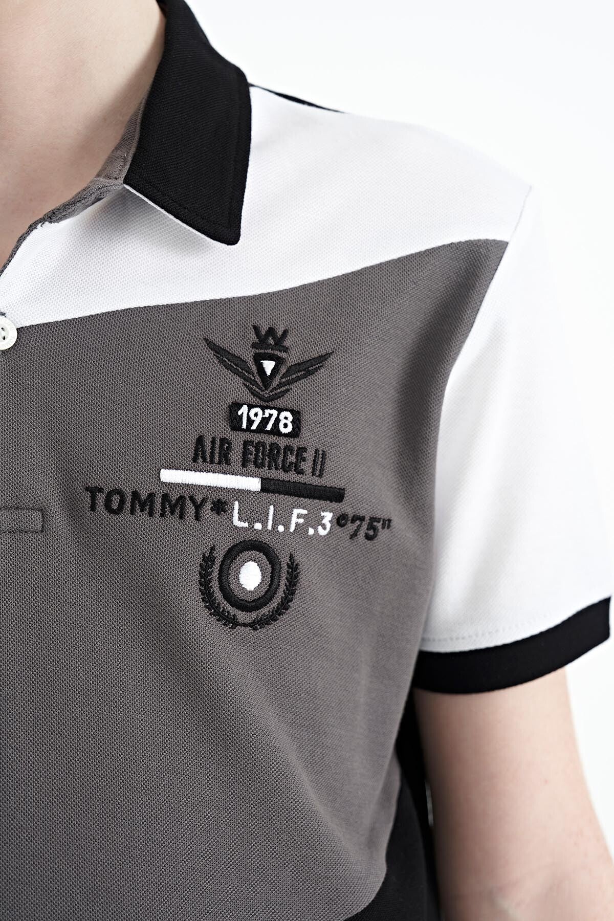 Black Color Block Embroidered Detailed Standard Pattern Polo Collar Boys T-Shirt - 11088